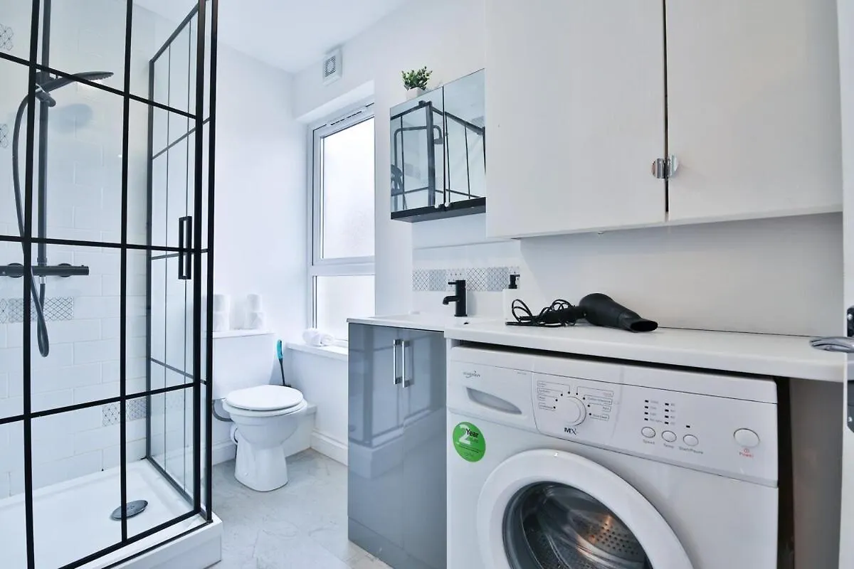 Apartman Cozy Mezzanine Flat In Vibrant Canton Cardiff