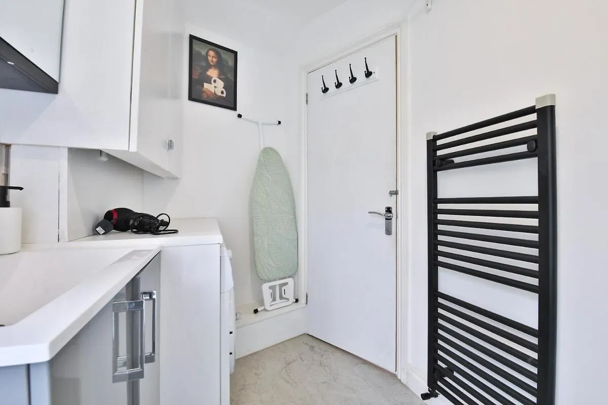 Apartman Cozy Mezzanine Flat In Vibrant Canton Cardiff Egyesült Királyság