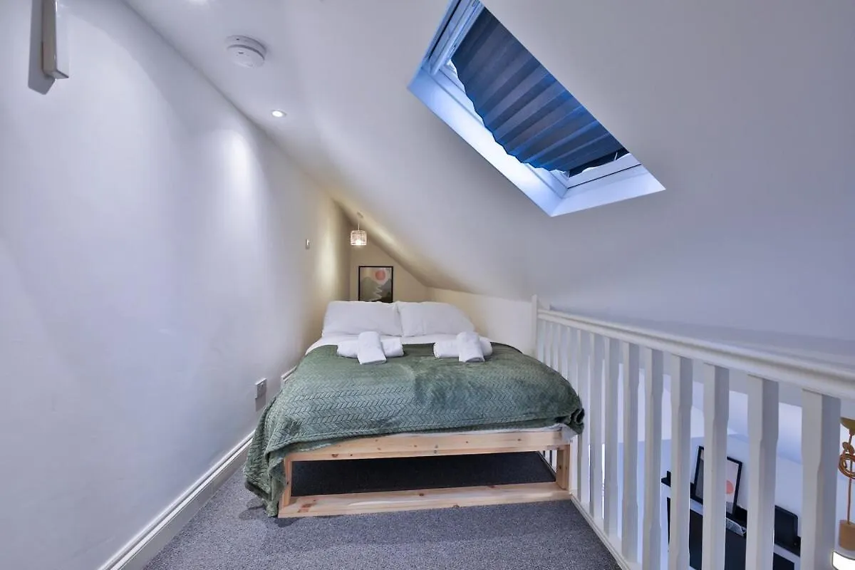 Apartman Cozy Mezzanine Flat In Vibrant Canton Cardiff